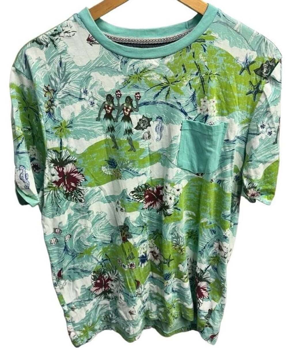 Free Planet Hawaiian Aloha T-Shirt Size X-Large Green Floral Print Pocket